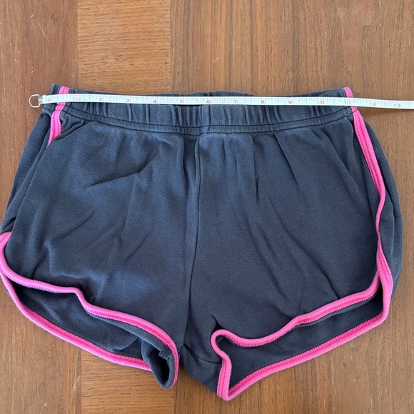 Vintage American Apparel Grey Women's Track Shorts - Picture 4 of 4
